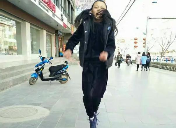 风尘吸张中吸张的意思